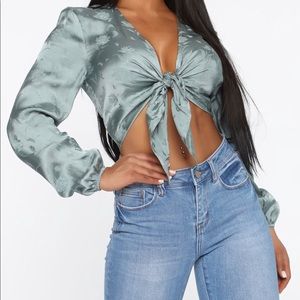 Long sleeve sage color crop